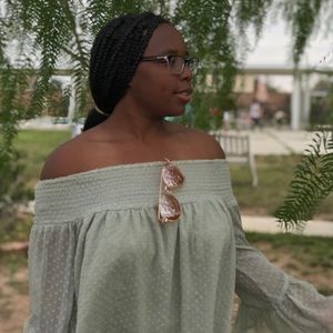 Meet your Posher, Hannah